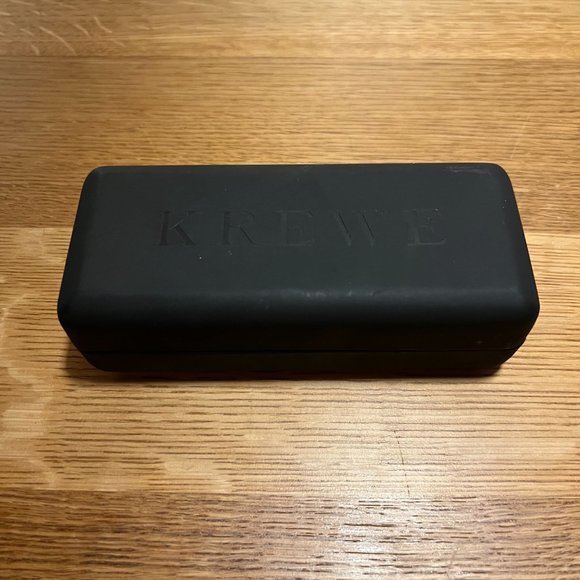 KREWE - Case - Picture 1 of 2